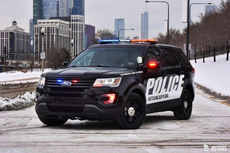 美国警察现役的福特探险者警车,不过他们就不叫探险者了,叫拦截者.