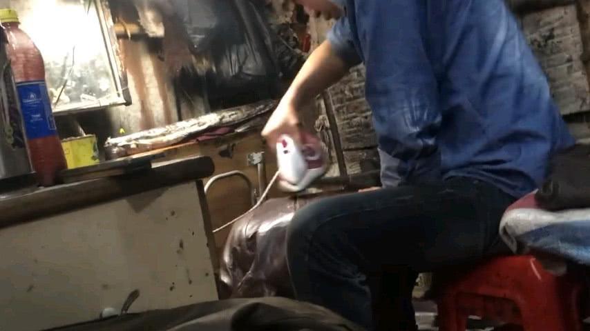 触目惊心! 带菌的旧衣服如何加工成外贸衣服, 记者冒死拍摄.