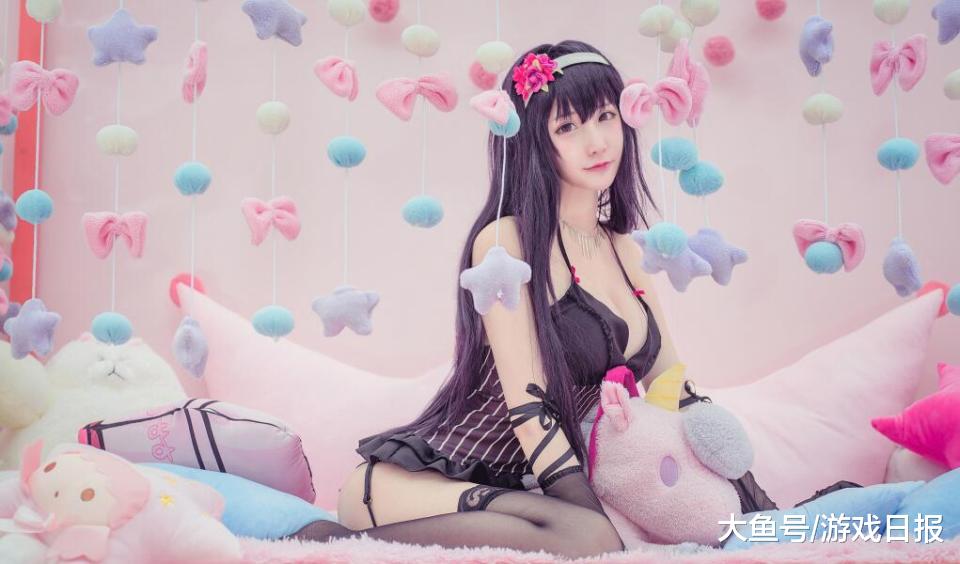 魔王现身CJ现场，神仙颜值引人