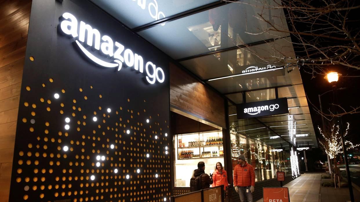 一夜化身世界女首富: 离婚分得700亿资产, 身家超过马云加马化腾