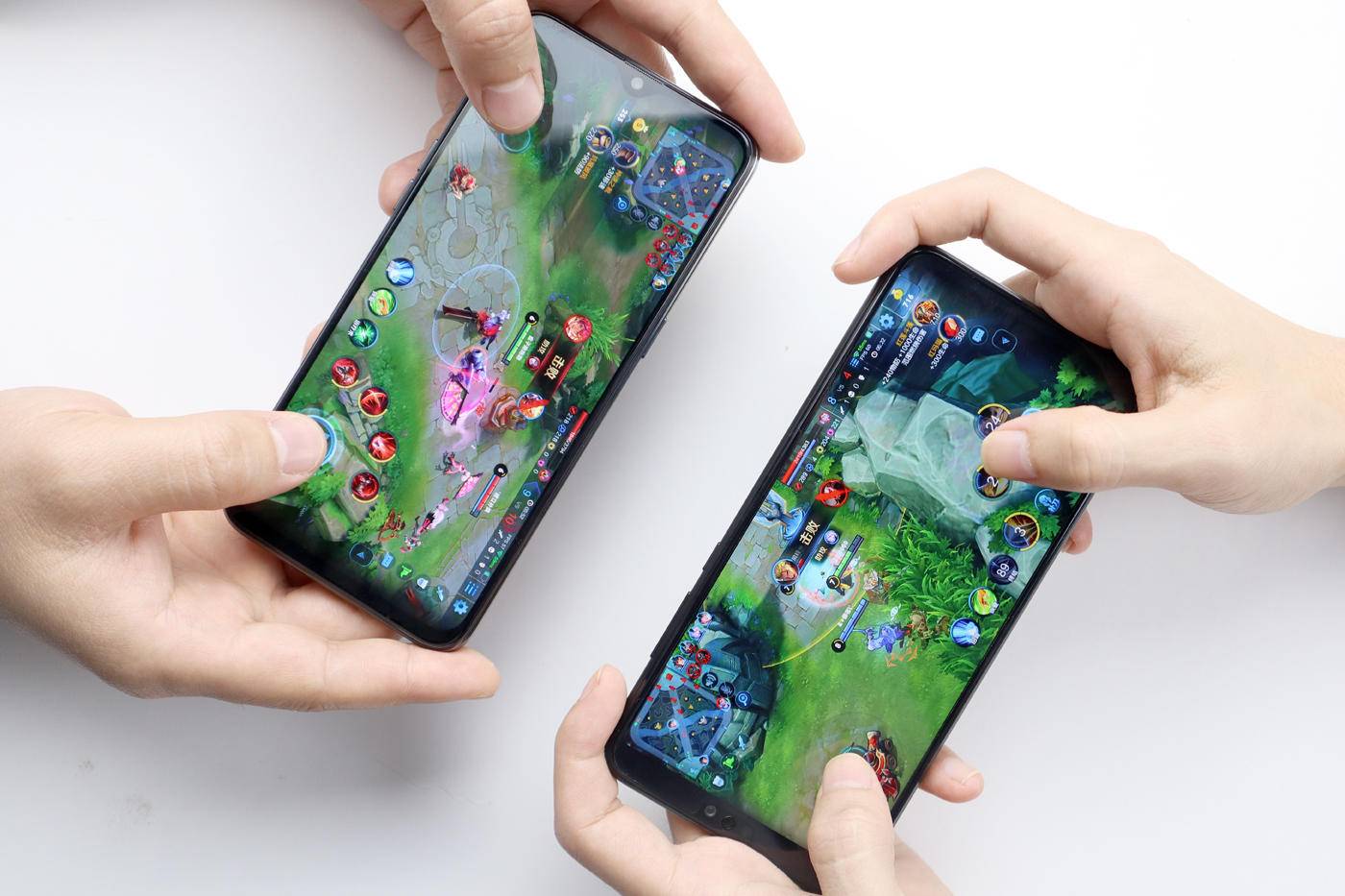 OPPO K1 VS 光荣8X: 真测游戏机能, 谁的体验更好?