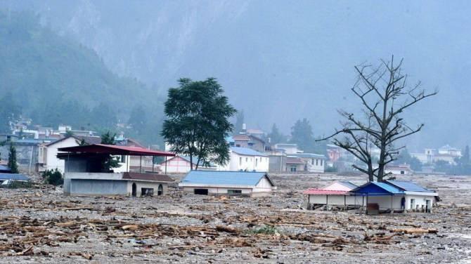 雨季来临，让我们警惕泥石流。