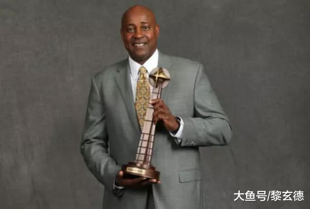 上周，2019年奈史密斯篮球名