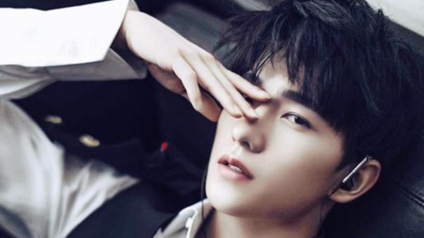 俊朗阳光的少年，坚持梦想不放弃，杨洋努力拼搏成就精彩人生