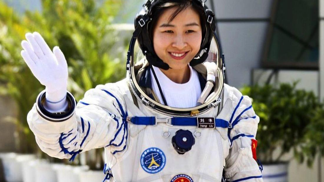 我国第一位女航天员刘洋从太空回来后过得怎样呢?