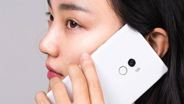 小米MIX 4重磅爆料：屏下摄像头+骁龙865，剑指“机皇”