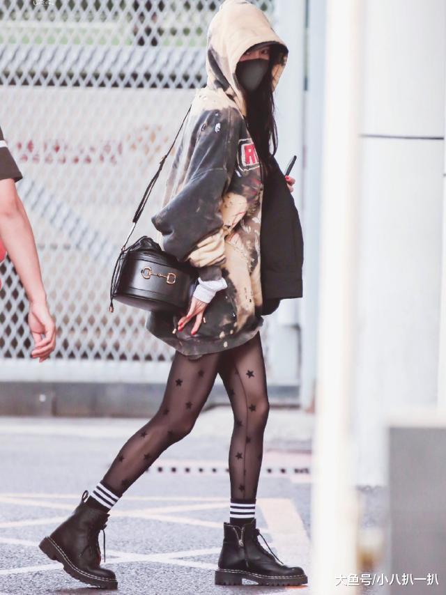 演员和歌手，杨幂和张靓颖，谁的