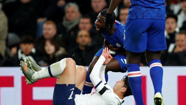 亚洲天王孙兴慜红牌又装无辜  球技演技都属一流