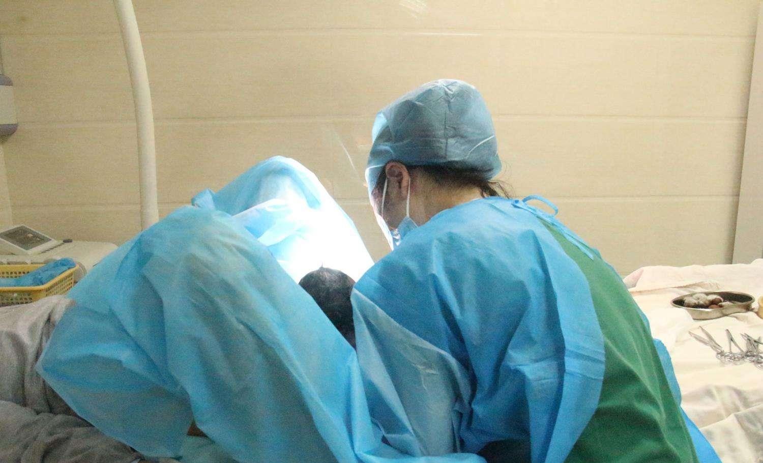 顺产到底有多疼?一组图看懂生孩子全过程,母爱真伟大