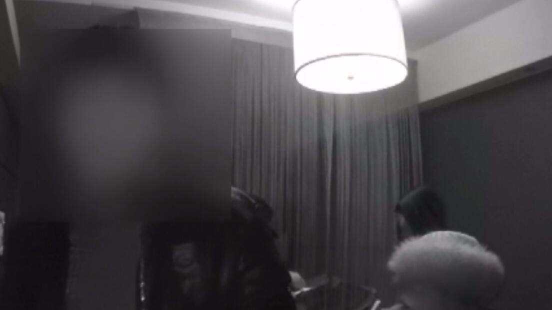 陌陌女主播为声卡“卖身”，敲诈8000元未遂报警被性侵。