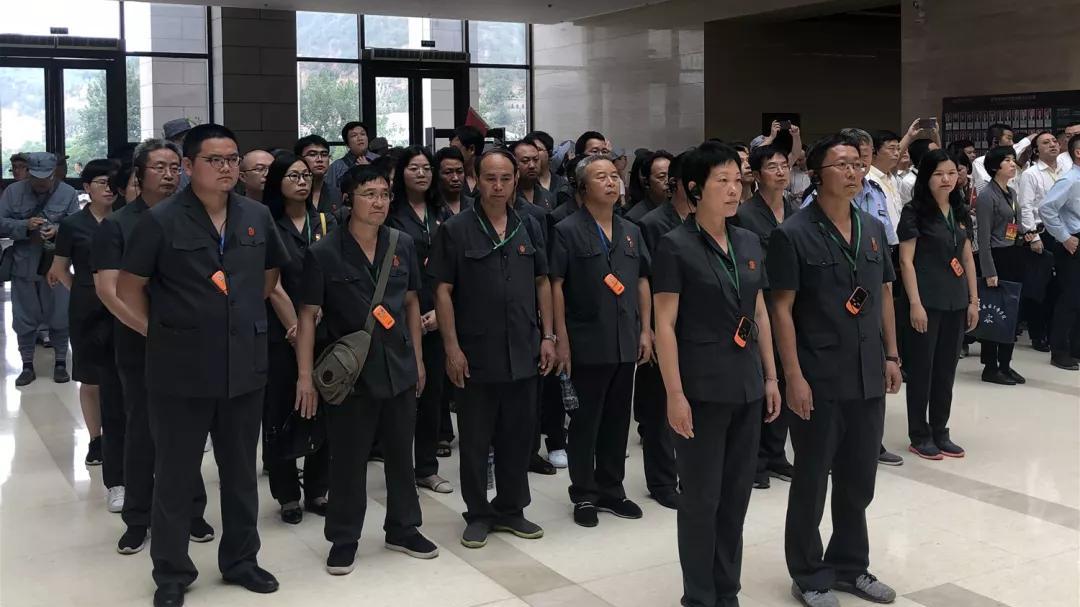 法院动态 知行合一 罗平法院深入延安，加强党性锤炼与修养