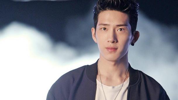 翩翩少年一路成长，井柏然用端正的态度，打拼出一番事业