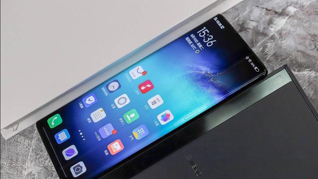 屏占比高达99.6％，NEX 3 5G这波极限操作真强，苹果你呢？