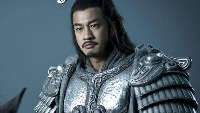 曾经称霸的项羽风光无比，但为何留不住手下，最后成了孤家寡人？