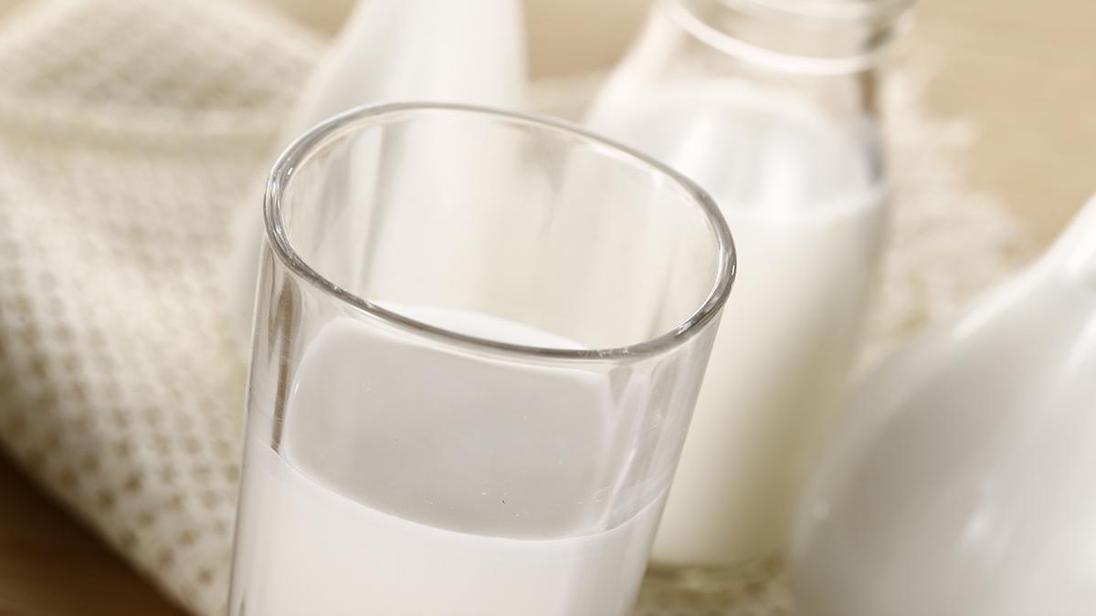 钙片和牛奶隔多久吃？宝宝补钙学问大，这些家长务必搞清楚