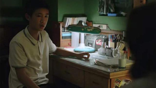 中国式亲子关系，就坏在太“爱”了，看这位逼你喝牛奶的母亲周春红