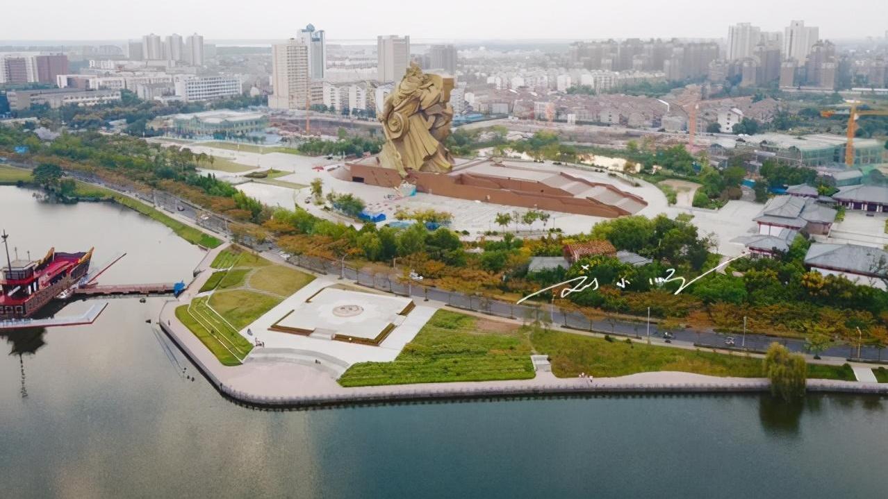 实拍湖北省荆州市巨型关公像，据称全世界最大，已成为荆州新地标