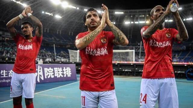 恒大进攻三叉戟解体，广州球迷难说再见，高拉特恐二次离队