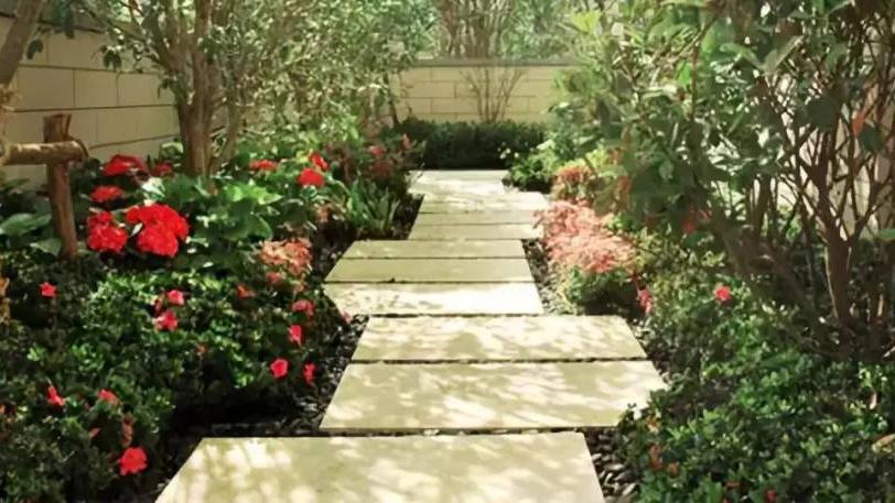 有汀步的庭院，就是那么的惬意