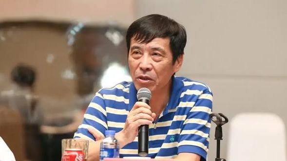 中超巨变，曝足协空降3新规，“两把锁”+限薪500万，3豪门变平民