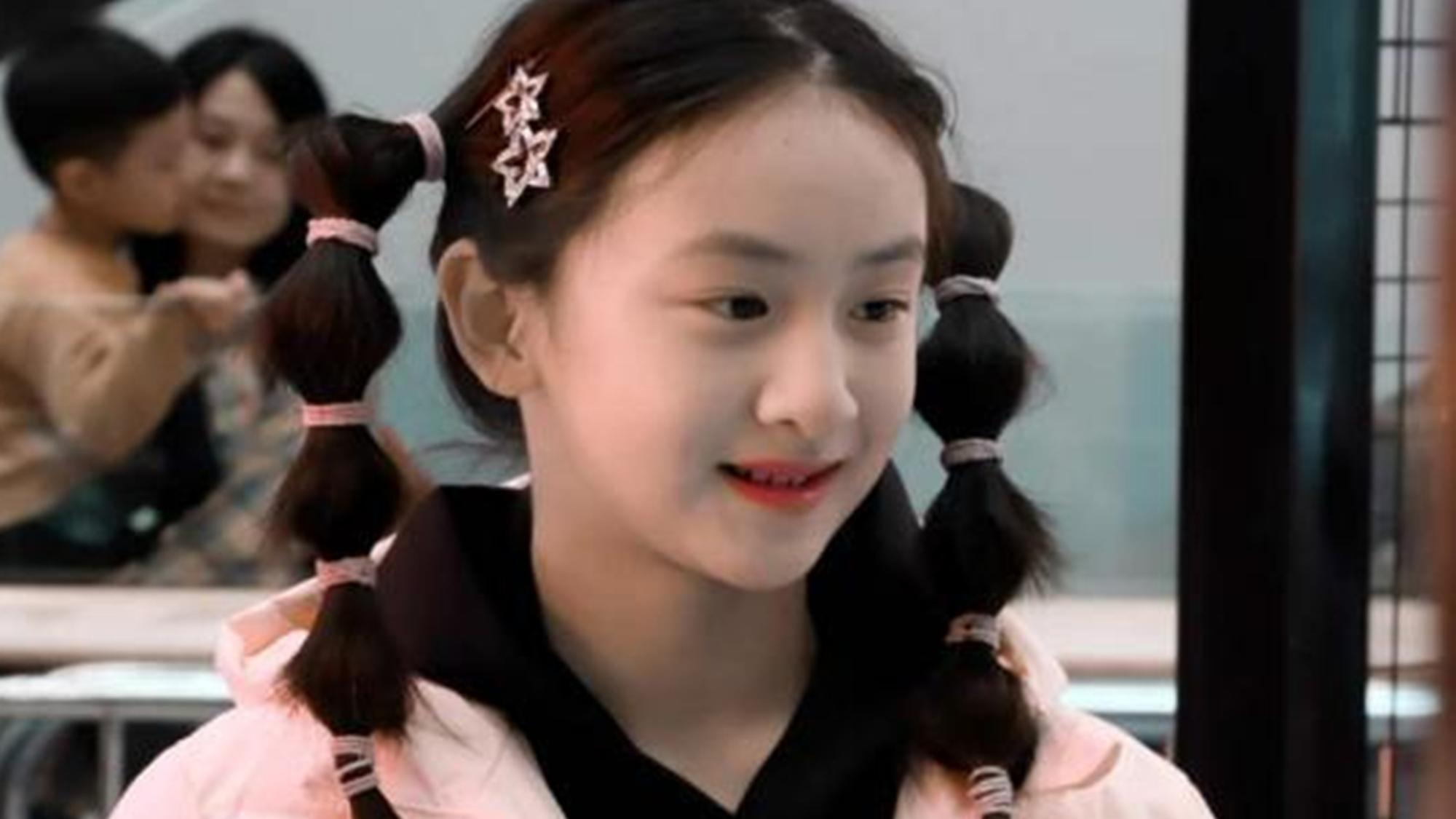 田雨橙|有种尴尬叫“女像父”，12岁森碟身高出众，样貌却一言难尽