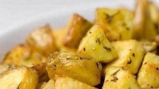 土豆：这六种食物只要二次加热，就能变成致癌的食物！