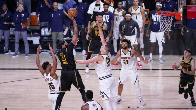 湖人在NBA西部决赛中以2-0领先掘金