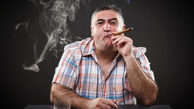 戒烟：老烟民注意：身上若有“1粗、2黑、3痛”，提醒你应该赶快戒烟