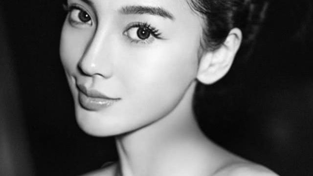 『耽美』当幼儿园老师撞脸baby，眉眼深邃长发飘飘，美得不敬业