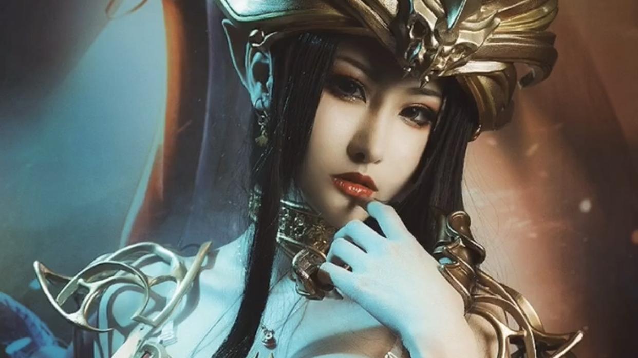 美女cos斗破苍穹美杜莎,还原本尊,网友:超像动漫版美杜莎
