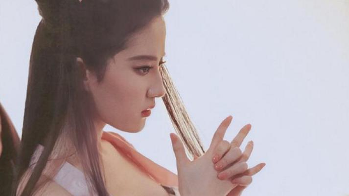 刘亦菲：刘亦菲“倩女幽魂”后台造型曝光!  粉丝：此女只应天上有！
