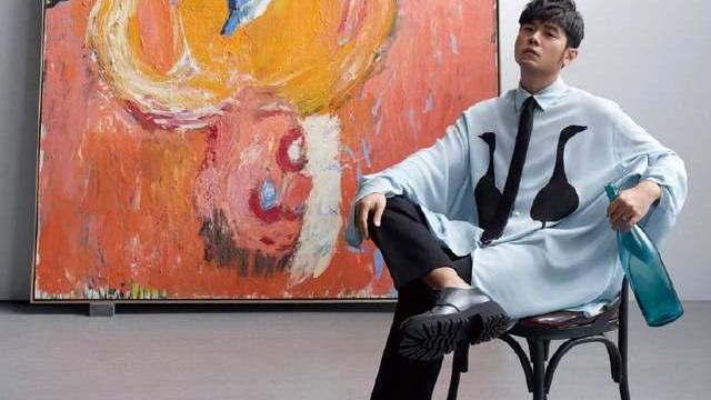 昆凌|昆凌训练女儿分房睡，被反问爸爸也没独立，童言童语太可爱