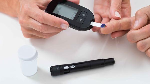 糖尿病|糖尿病来临前，有4个明显症状，别等拖到并发症才知道，需了解
