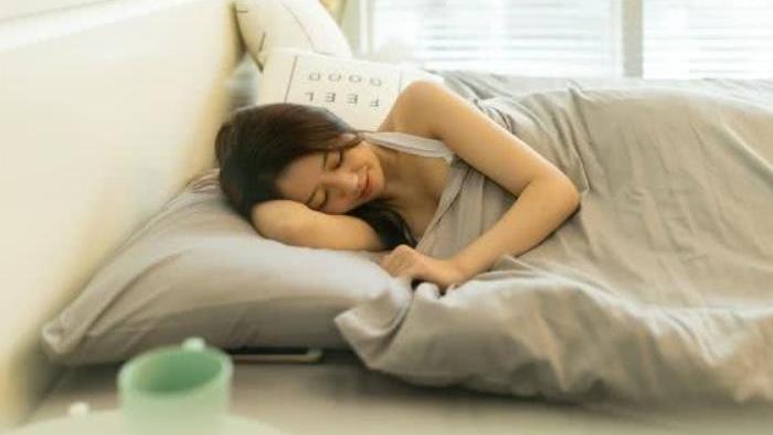 #睡眠#老人常说“睡觉不能脚朝西”，其实并不是迷信，有一定科学依据！