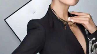 「马艳丽」她曾是“中国第一美女”， 现在44岁单身， 以种地为生， 身家过10亿