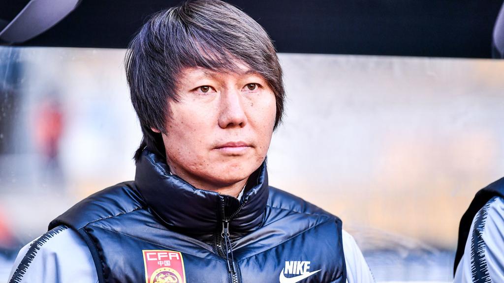 铁帅正式出任国足主帅 自己敲定27人集训名单