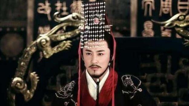 皇权更换拉开了血缘的距离，刘彻一直在寻找一个削藩的可行办法！