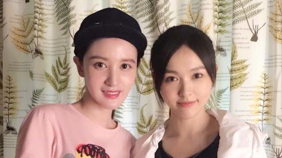 唐嫣■唐嫣坐月子追老公新剧《安家》，秒变罗晋迷妹，追着问张萌要剧透