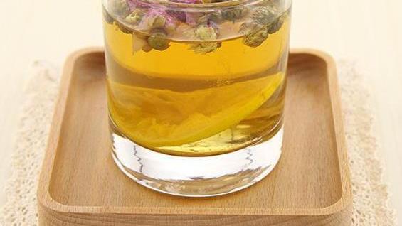 家常饮品推荐：双花红枣柠檬茶，银耳南瓜羹，银耳冰糖奇异果