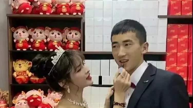 【】快手人气大主播求婚被拒，伤心欲绝，大主播在快手有特权？