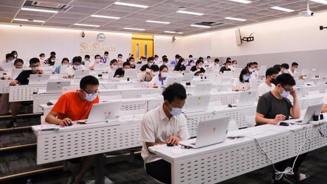 最难考的双非院校，投档人数超计划4倍，学校无奈：分数低的退档