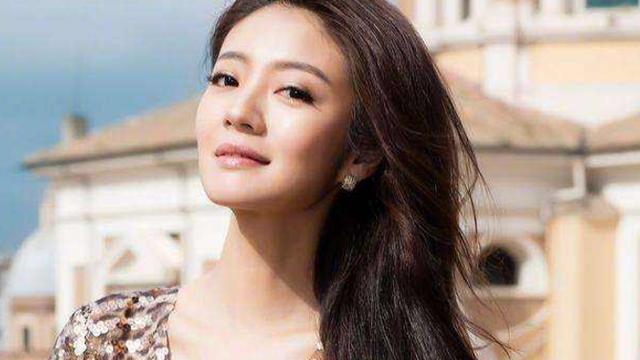 百亿豪门太偏心，前妻母女仅分得18亿，安以轩装修就花掉10亿