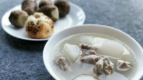 豆腐|入伏后天气热，多喝这道汤，补气祛湿还好喝。