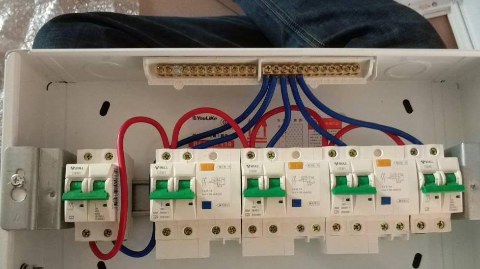 空气开关如何接线？方法就是3步，跟着步骤做就可以了