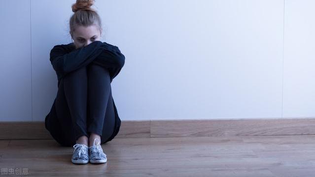 中国成人抑郁障碍终生患病率高达6.8%，其中女性患病率更高？