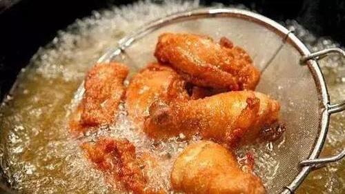 小小故事馆|血脂高不能吃面条？医生提醒：若想血脂稳定，3种食物尽量少吃