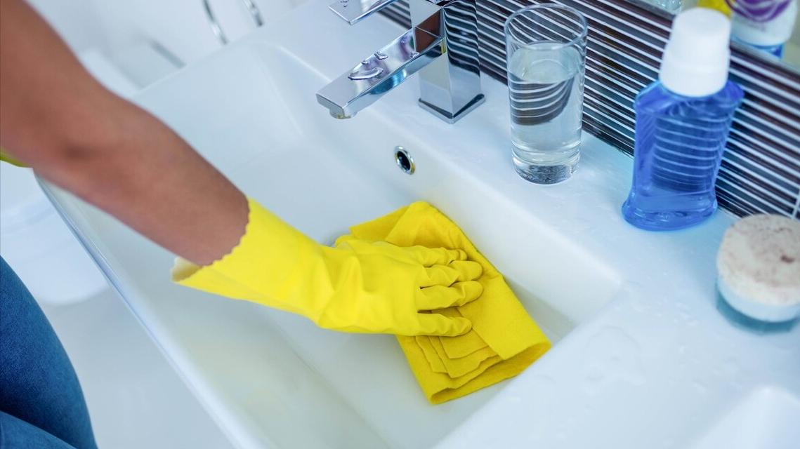 厕纸应该冲掉还是扔垃圾桶？教你正确做法，干净又卫生