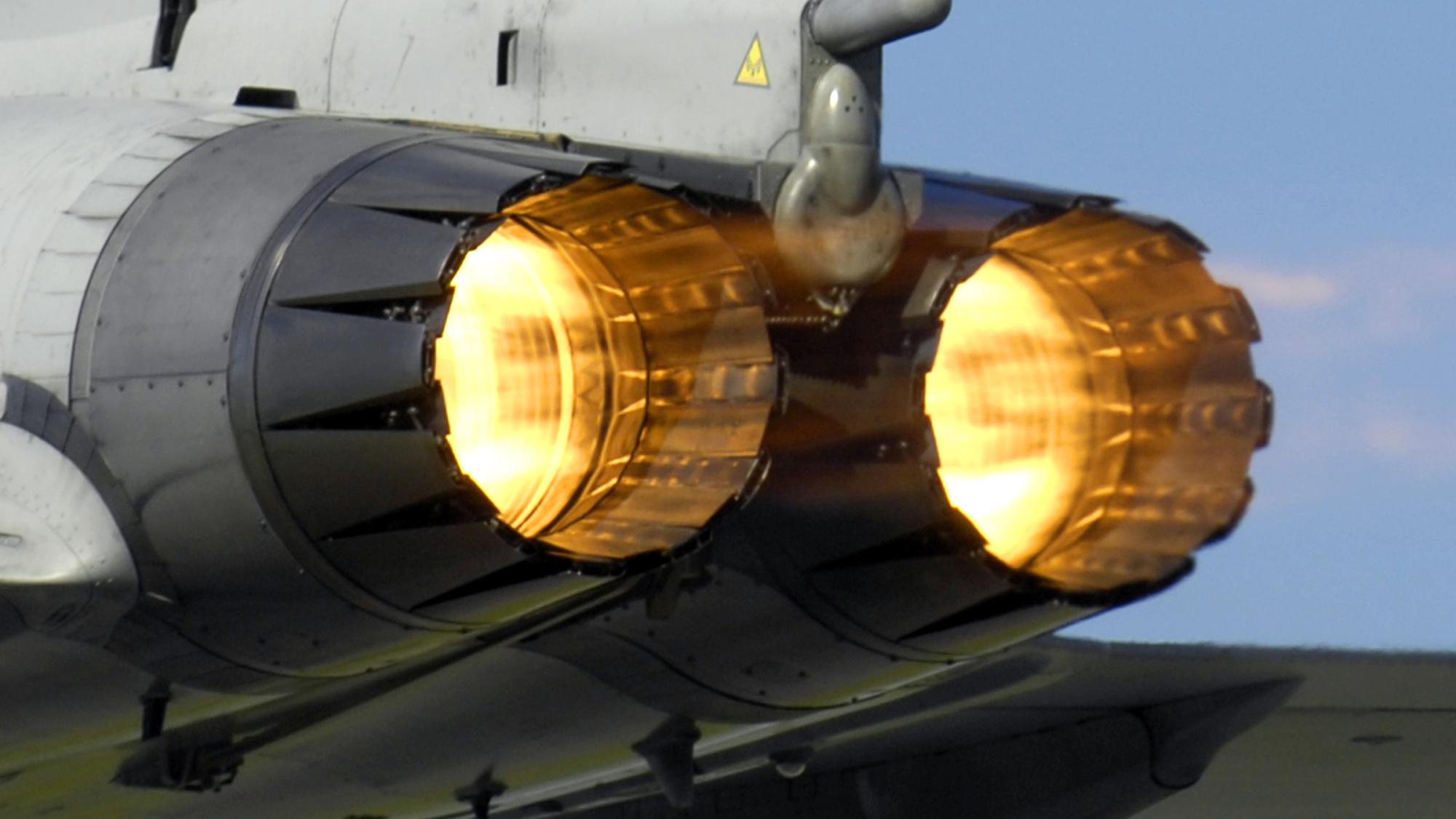 空军飞行员驾驶战机叛逃无法制止？美军专家打开天窗说亮话