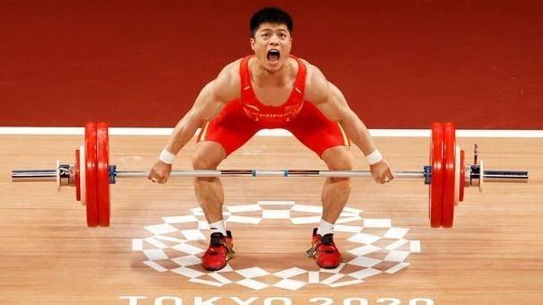 四叶草海之恋|目前中国6块金牌举重占3块！举国体制让我国举重运动员如鱼得水！