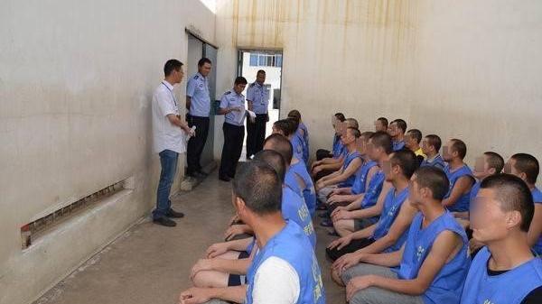 吴亦凡|吴亦凡被正式批捕后，看守所细节进一步曝光